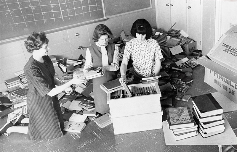 Collecting books for charity, 1965 (Fairmont_01)