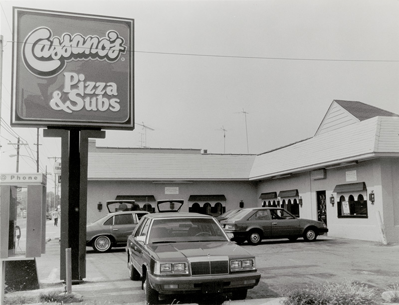 Cassano's restaurant at Main St and Fairview Ave, 1988 (DDN_Cassano_2)