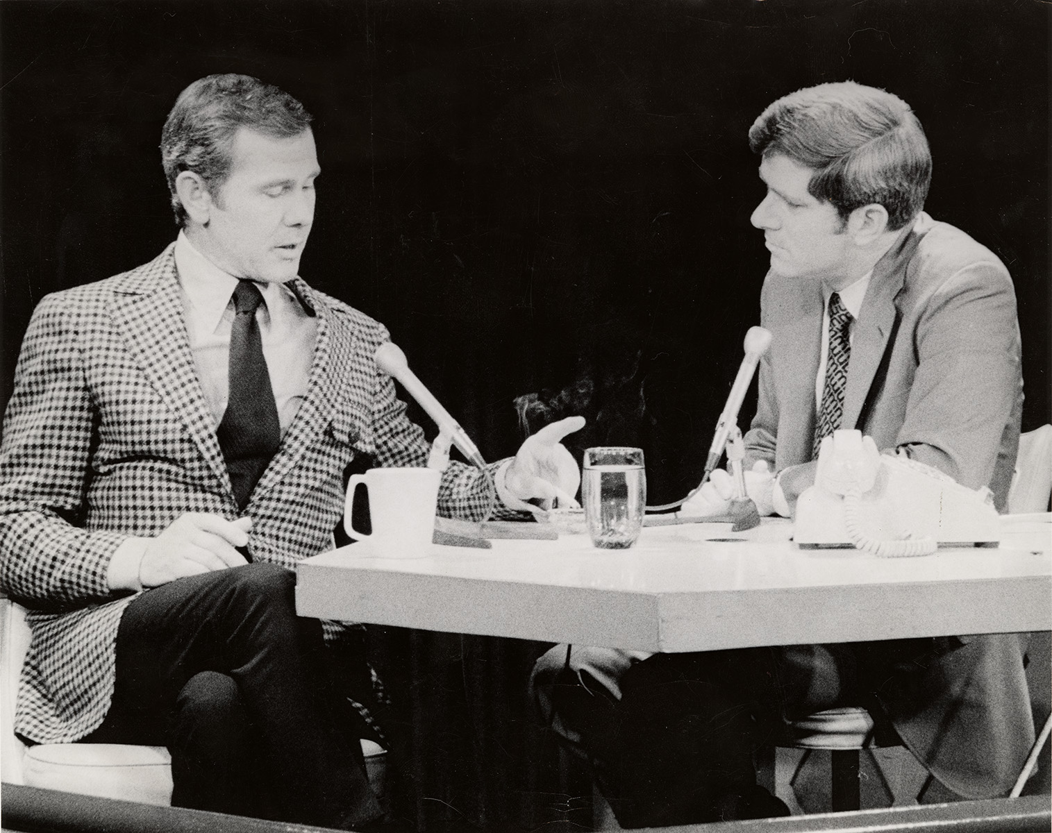 February, 1970, Johnny Carson stops in Dayton to talk with Phil. 