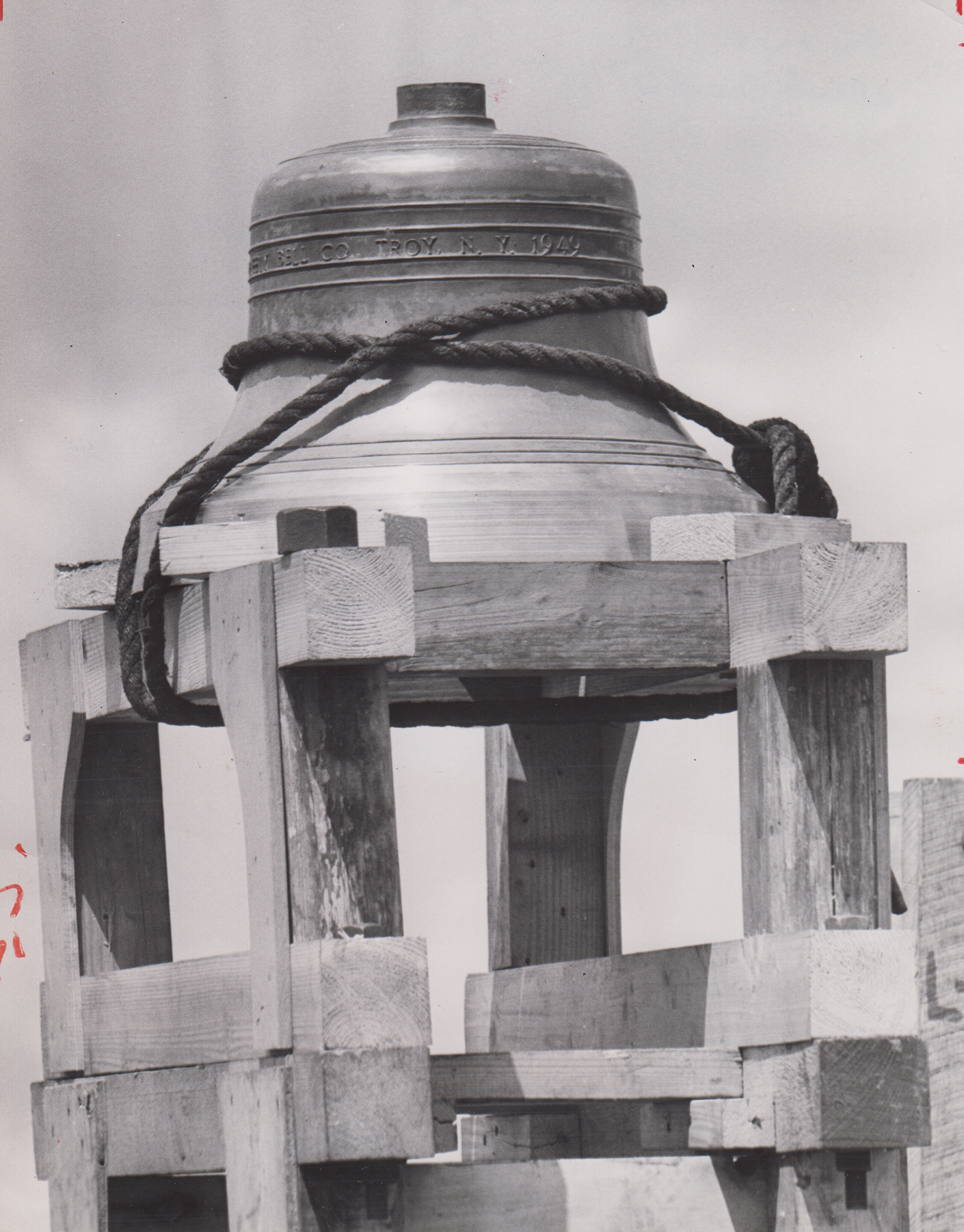 350 lbs. bell, 1962