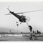 Bell Helicopter model 47 (ms223_033_09_013)