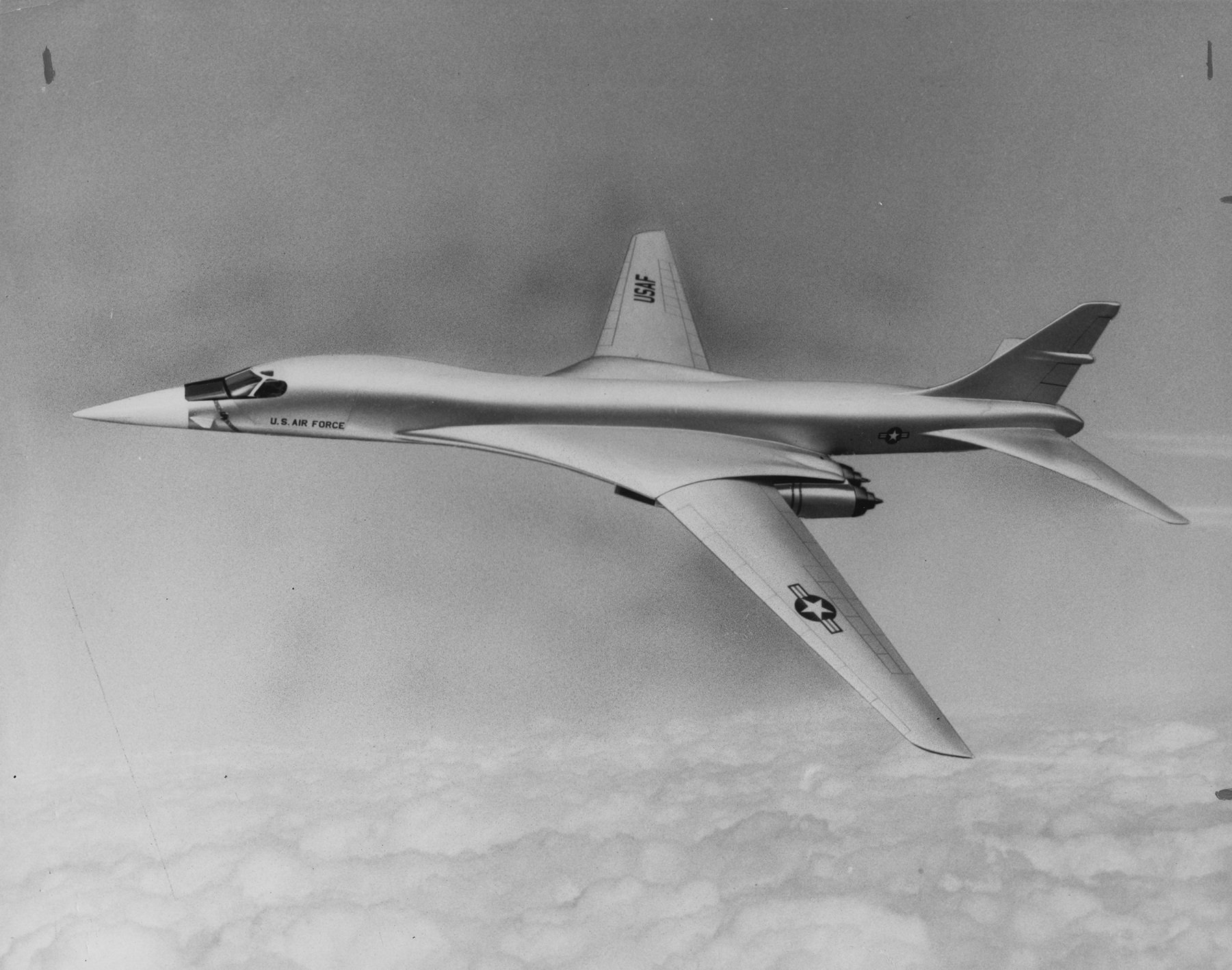 Drawing of proposed B-1 strategic bomber. North American Rockwell, General Electric won contracts. 1970