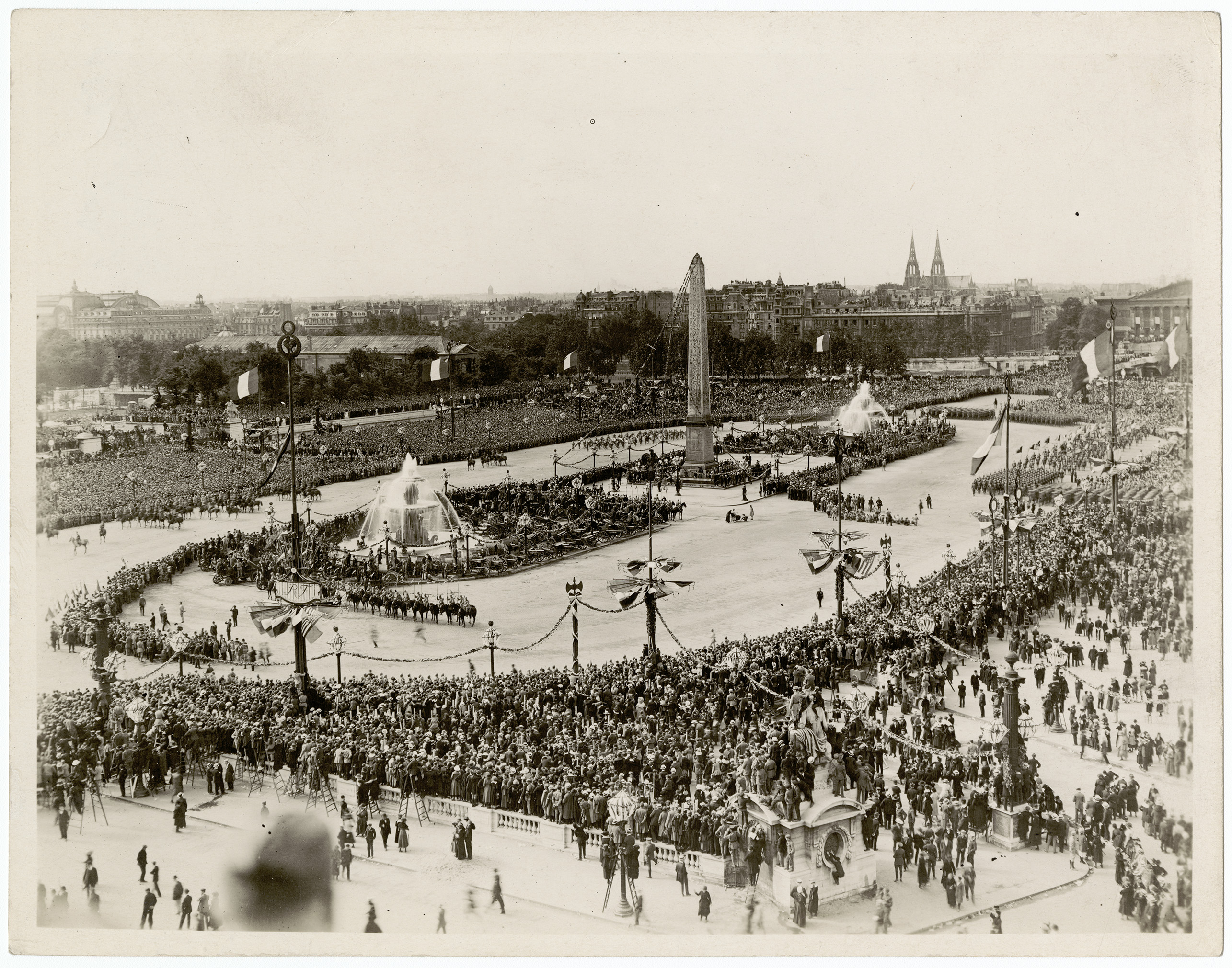 View of the victory celebration on Bastille Day in the Place de la Concorde in Paris, France, June 14, 1918. The image was taken from the roof of the Hotel Crillon. (photo ms53_10_01_010)
