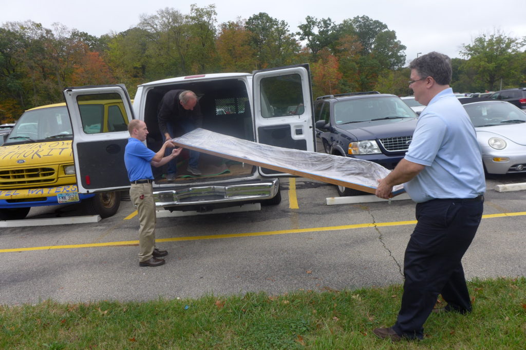 Securely positioning the propeller in the van for the ride up to Oberlin.
