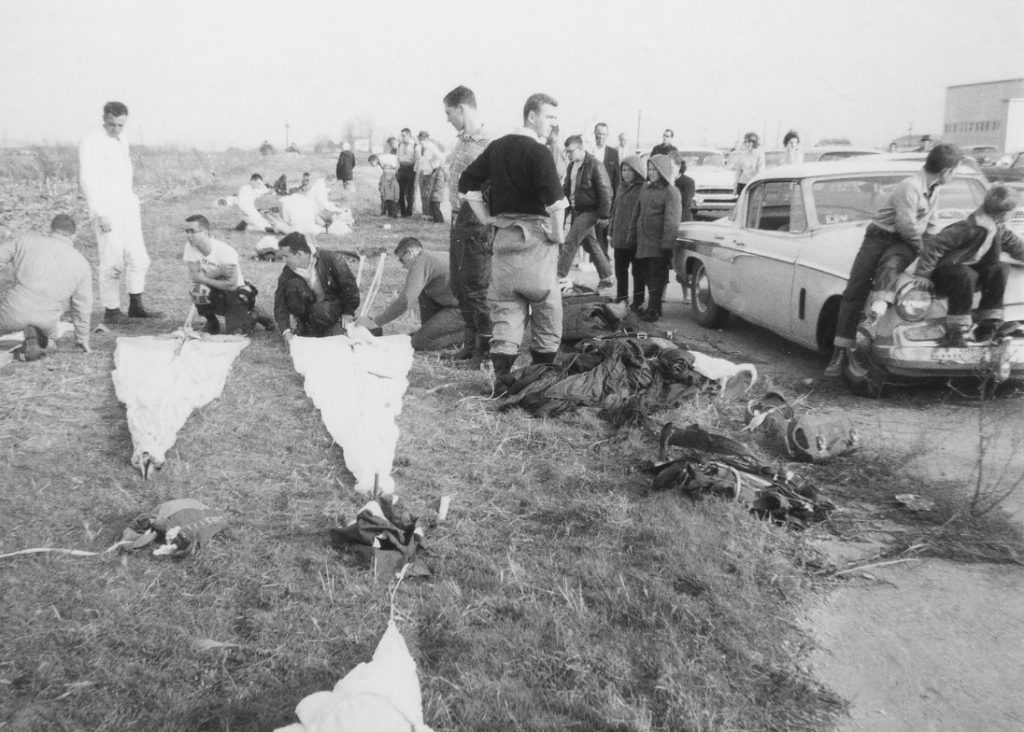 Group preparing for a jump at Seymour, Indiana, 1961