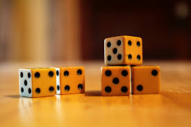 Image of playing dice 
